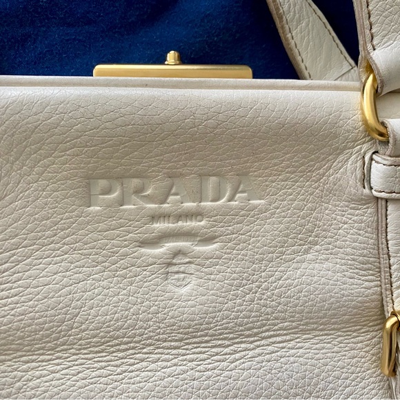 Large deerskin leather authentic Prada bag - Picture 2 of 11